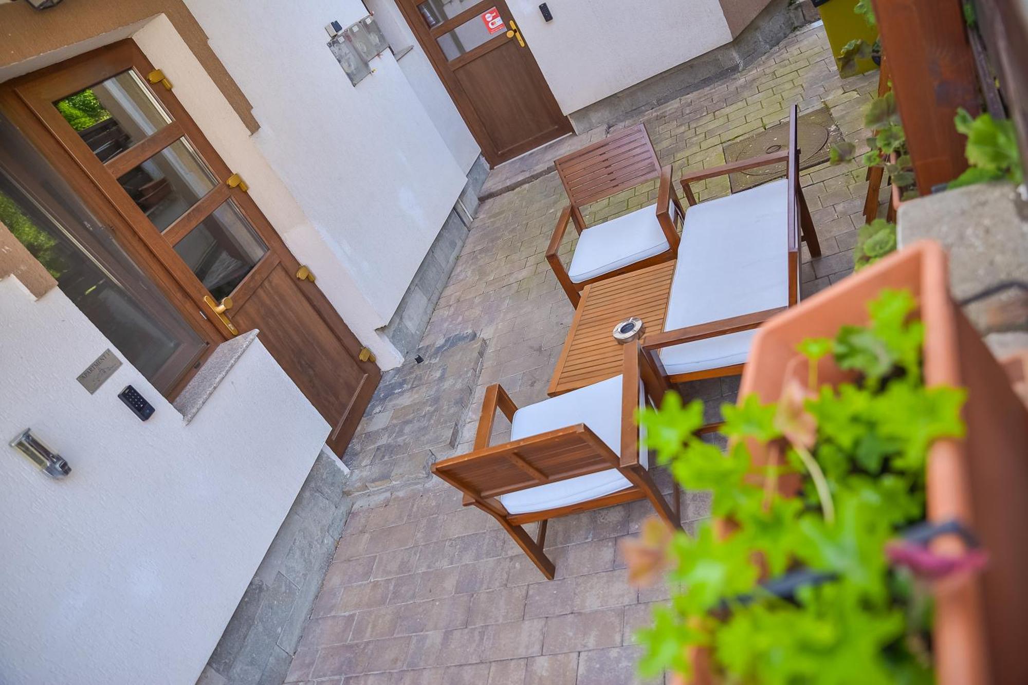 Buzoianu Residence By Holztreppe Braşov Eksteriør billede